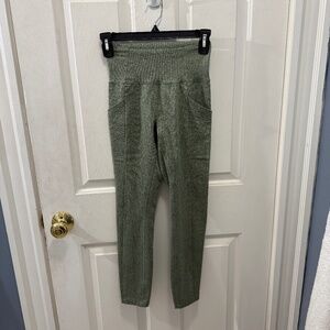 REI women’s leggings, xs